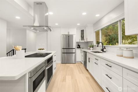 4615 88th Avenue SE Mercer Island WA 98040