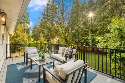 4615 88th Avenue SE Mercer Island WA 98040