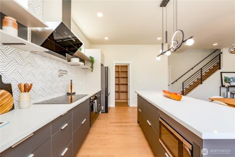 5114 15th Avenue S Seattle WA 98108