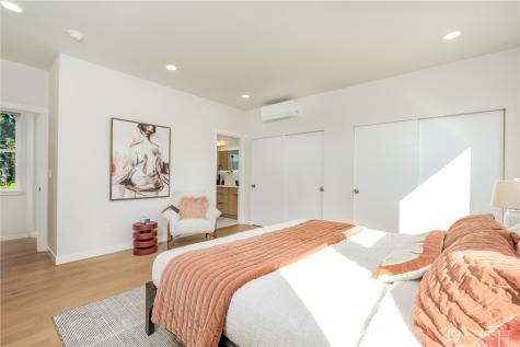 5114 15th Avenue S Seattle WA 98108
