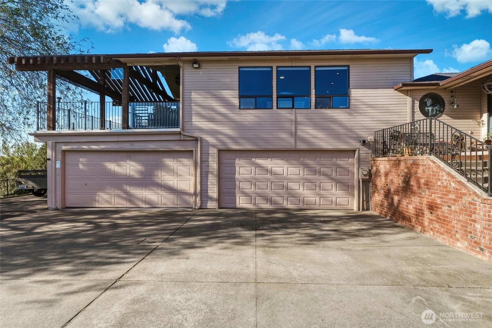 1520 Kaniksu Loop Walla Walla WA 99362