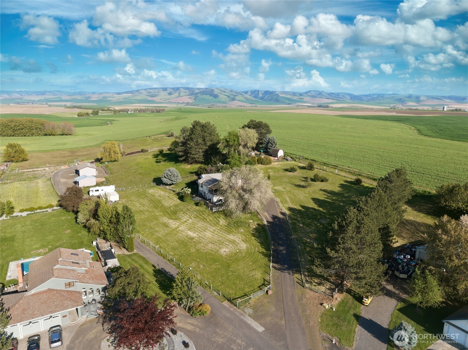 1520 Kaniksu Loop Walla Walla WA 99362