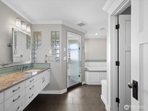 603 Warren Avenue Everett WA 98201