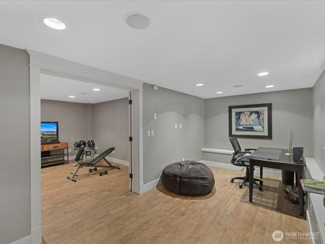 603 Warren Avenue Everett WA 98201