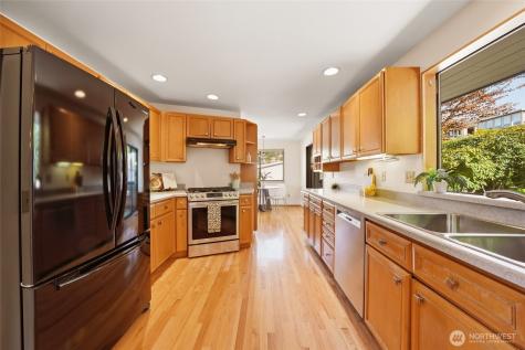 10248 Richwood Avenue NW Seattle WA 98177