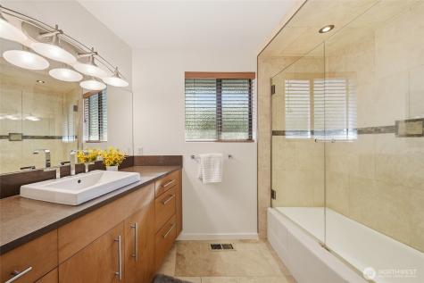10248 Richwood Avenue NW Seattle WA 98177