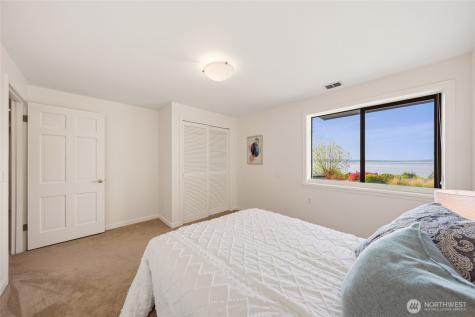 10248 Richwood Avenue NW Seattle WA 98177