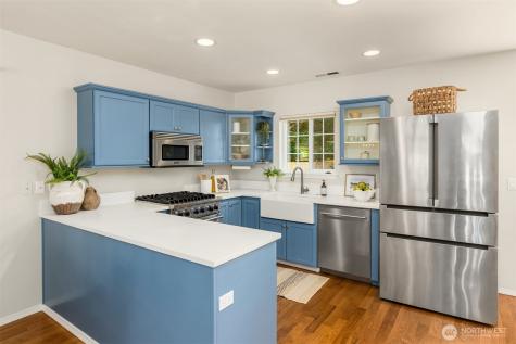 705 Moji Lane NW Bainbridge Island WA 98110