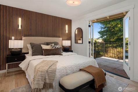 1023 109th Avenue SE Bellevue WA 98004