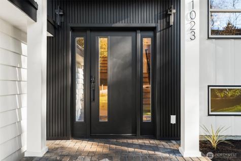 1023 109th Avenue SE Bellevue WA 98004