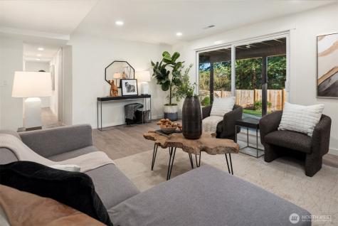 1023 109th Avenue SE Bellevue WA 98004