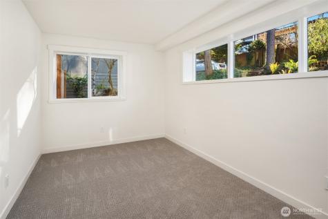 1023 109th Avenue SE Bellevue WA 98004