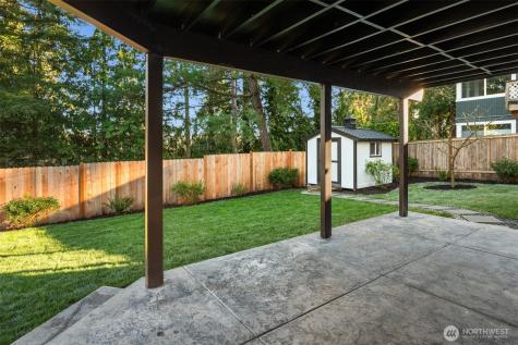 1023 109th Avenue SE Bellevue WA 98004