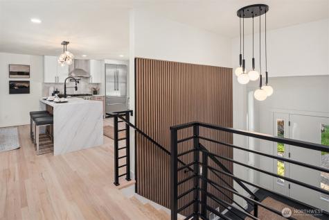 1023 109th Avenue SE Bellevue WA 98004