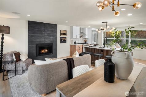 1023 109th Avenue SE Bellevue WA 98004