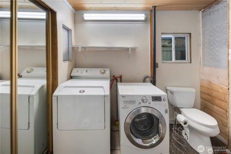 15713 81st Street E Puyallup WA 98372