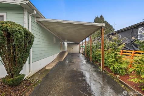 15713 81st Street E Puyallup WA 98372