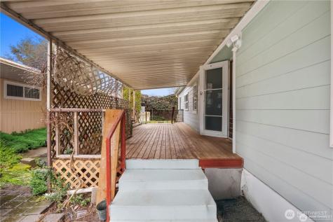 15713 81st Street E Puyallup WA 98372