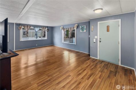 15713 81st Street E Puyallup WA 98372