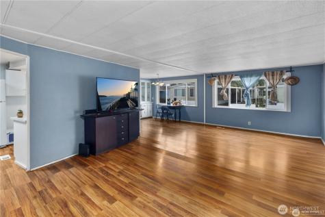 15713 81st Street E Puyallup WA 98372