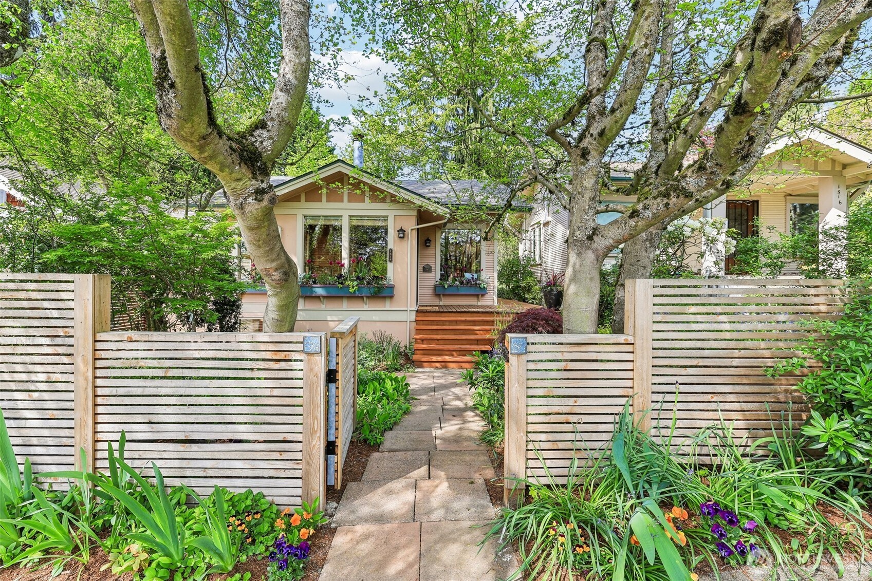 1514 NE 70th Street Seattle WA 98115