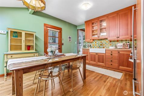 1514 NE 70th Street Seattle WA 98115