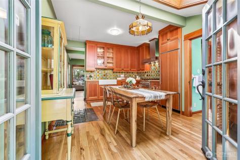 1514 NE 70th Street Seattle WA 98115