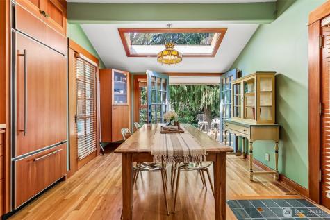 1514 NE 70th Street Seattle WA 98115