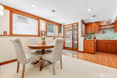 1514 NE 70th Street Seattle WA 98115