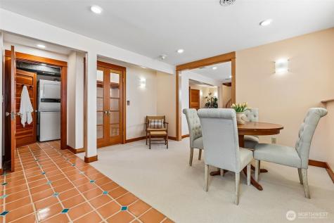 1514 NE 70th Street Seattle WA 98115