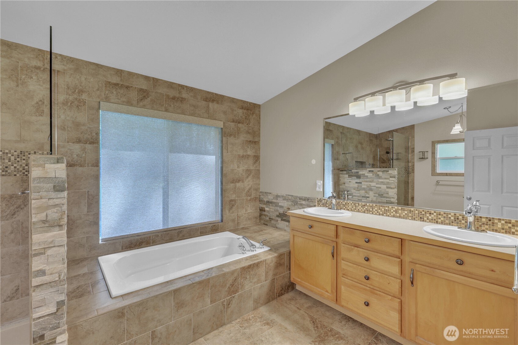9818 138th Avenue NW Gig Harbor WA 98329
