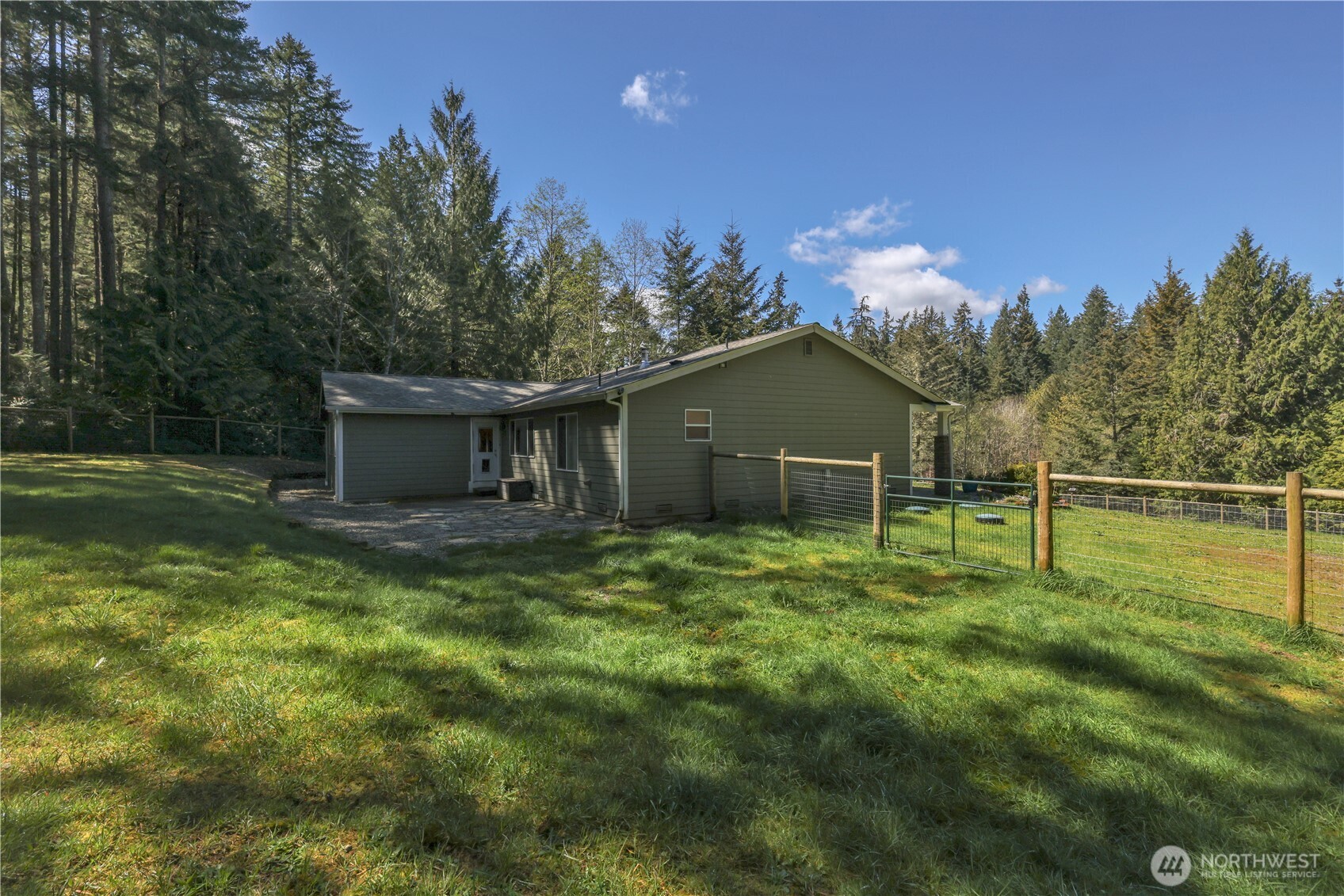 9818 138th Avenue NW Gig Harbor WA 98329