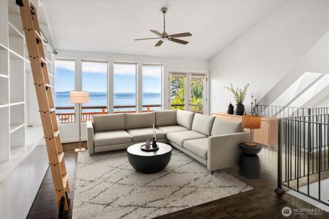 2364 Hobart Avenue SW Seattle WA 98116