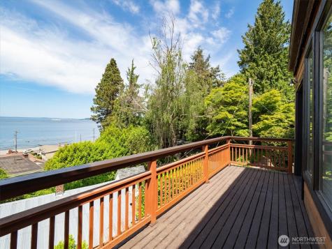 2364 Hobart Avenue SW Seattle WA 98116