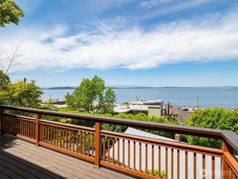 2364 Hobart Avenue SW Seattle WA 98116