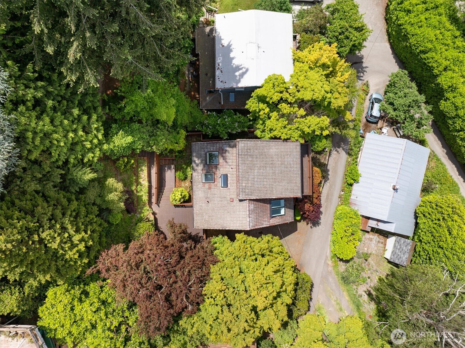 2364 Hobart Avenue SW Seattle WA 98116
