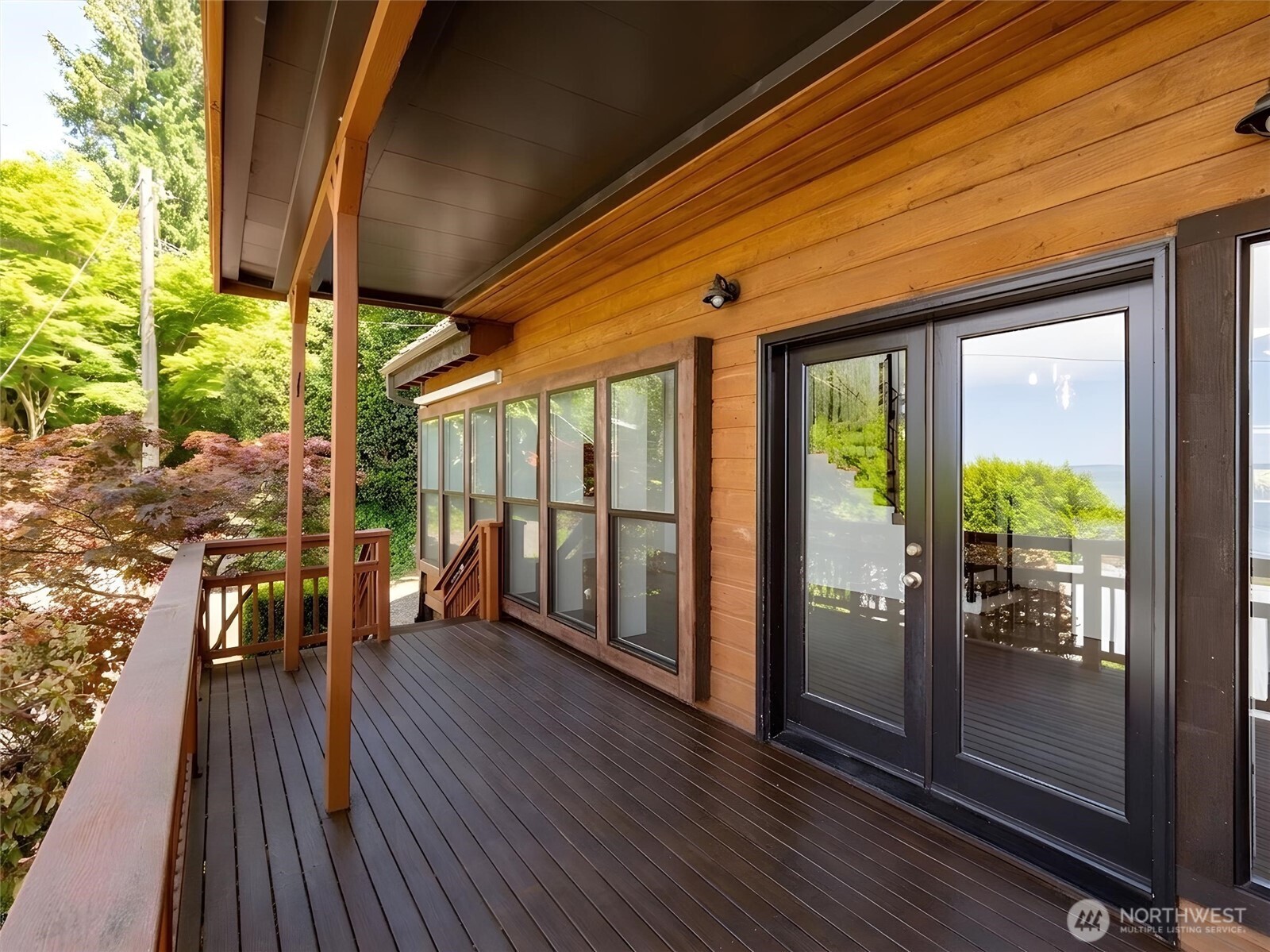 2364 Hobart Avenue SW Seattle WA 98116