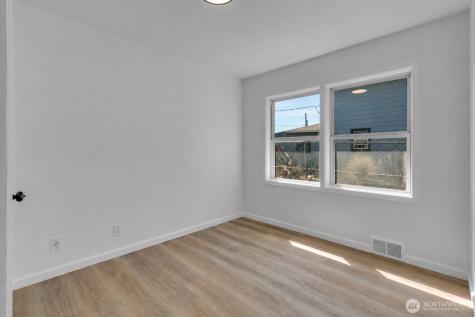 2516 S 70th Street Tacoma WA 98409
