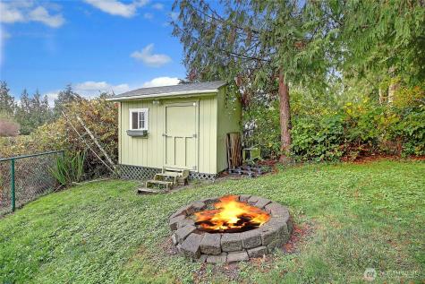 1881 Lake Drive Camano Island WA 98282