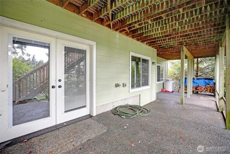 1881 Lake Drive Camano Island WA 98282