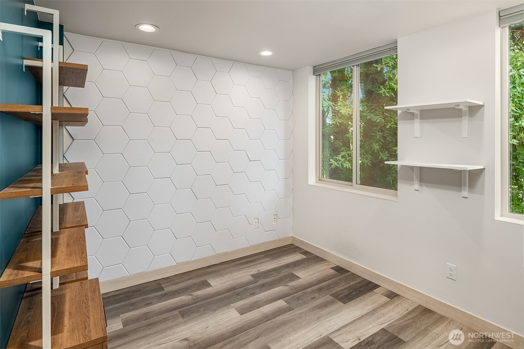 5616 California Avenue SW Seattle WA 98136