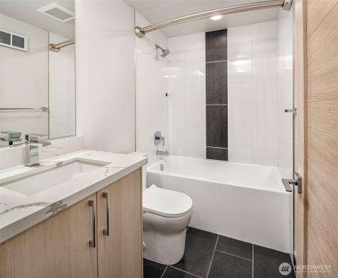 5616 California Avenue SW Seattle WA 98136