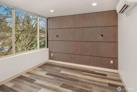 5616 California Avenue SW Seattle WA 98136