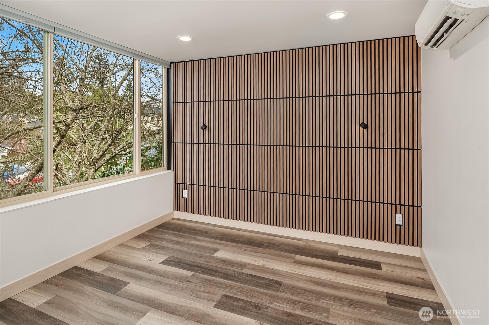 5616 California Avenue SW Seattle WA 98136