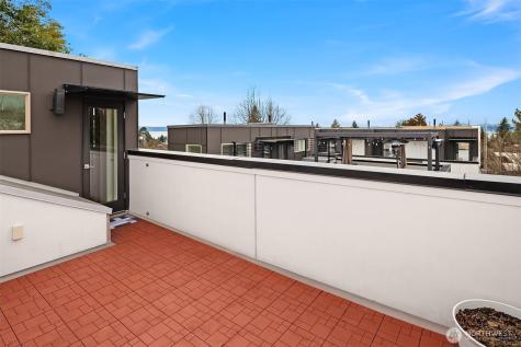 5616 California Avenue SW Seattle WA 98136
