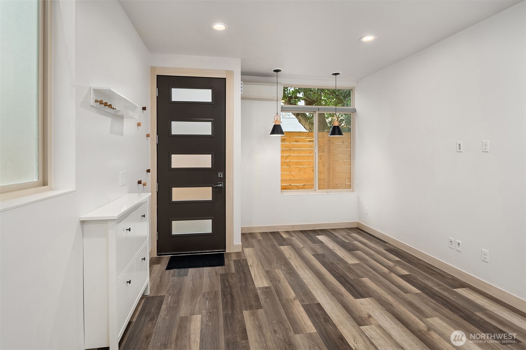 5616 California Avenue SW Seattle WA 98136