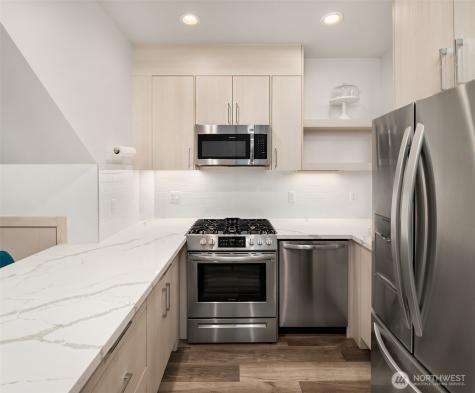 5616 California Avenue SW Seattle WA 98136