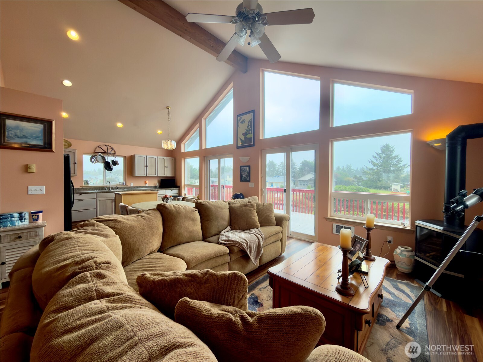 189 N Razor Clam Drive SW Ocean Shores WA 98569