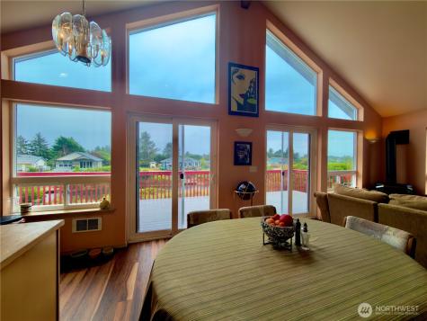 189 N Razor Clam Drive SW Ocean Shores WA 98569