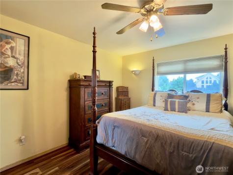 189 N Razor Clam Drive SW Ocean Shores WA 98569